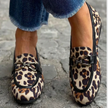 Geneva - Mocassim de Leopardo com Fivela de Strass e Vivo