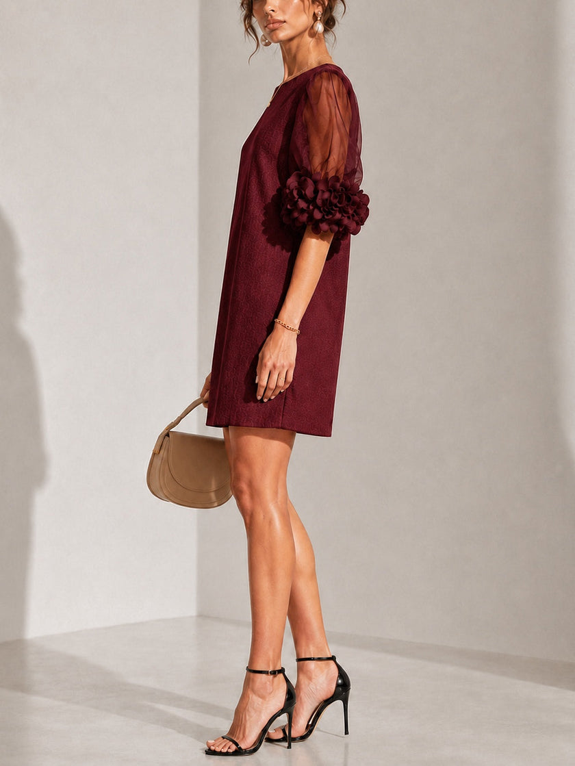 Ana — Vestido Curto com Mangas Transparentes e Punhos Florais