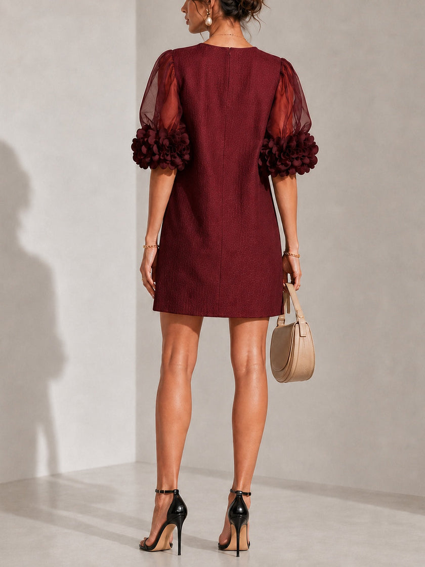 Ana — Vestido Curto com Mangas Transparentes e Punhos Florais