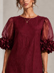 Ana — Vestido Curto com Mangas Transparentes e Punhos Florais